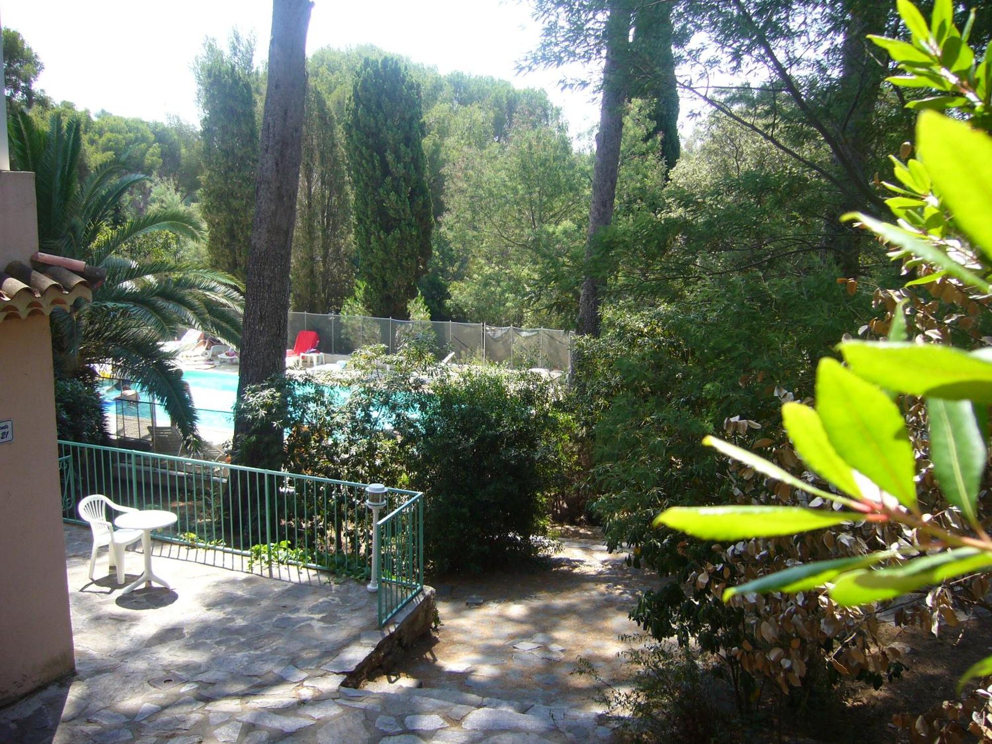 Hôtel De La Mer La Croix-Valmer Buitenkant foto